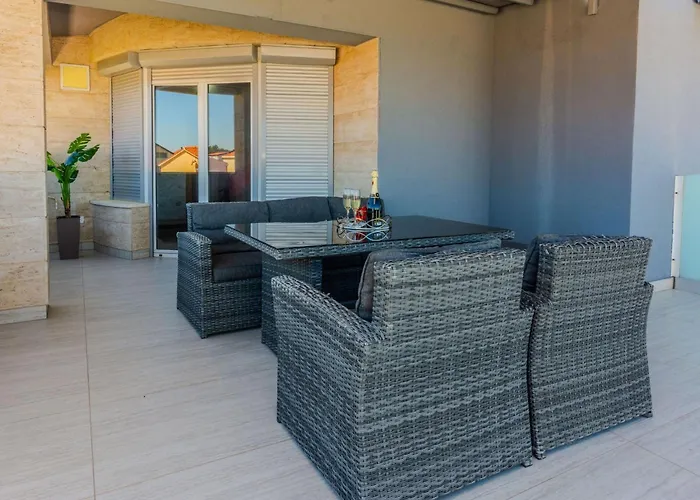 Mavracic 2 By Interhome Lejlighed *