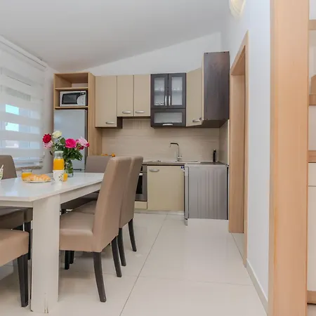 Mavracic 2 By Interhome Vir